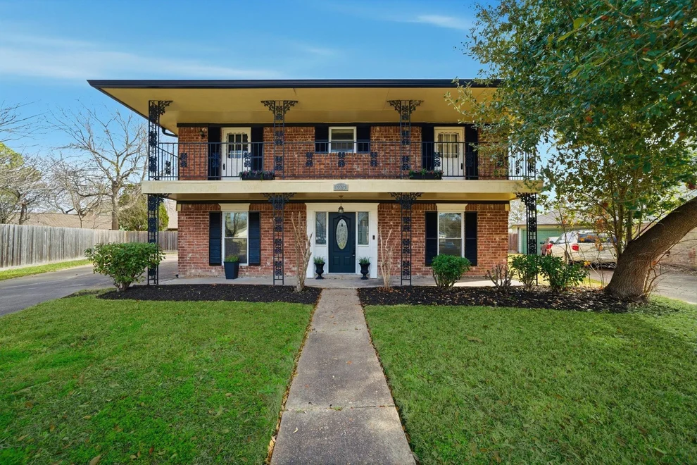 Unit for sale at 6927 Leandra Drive, Houston, TX 77083