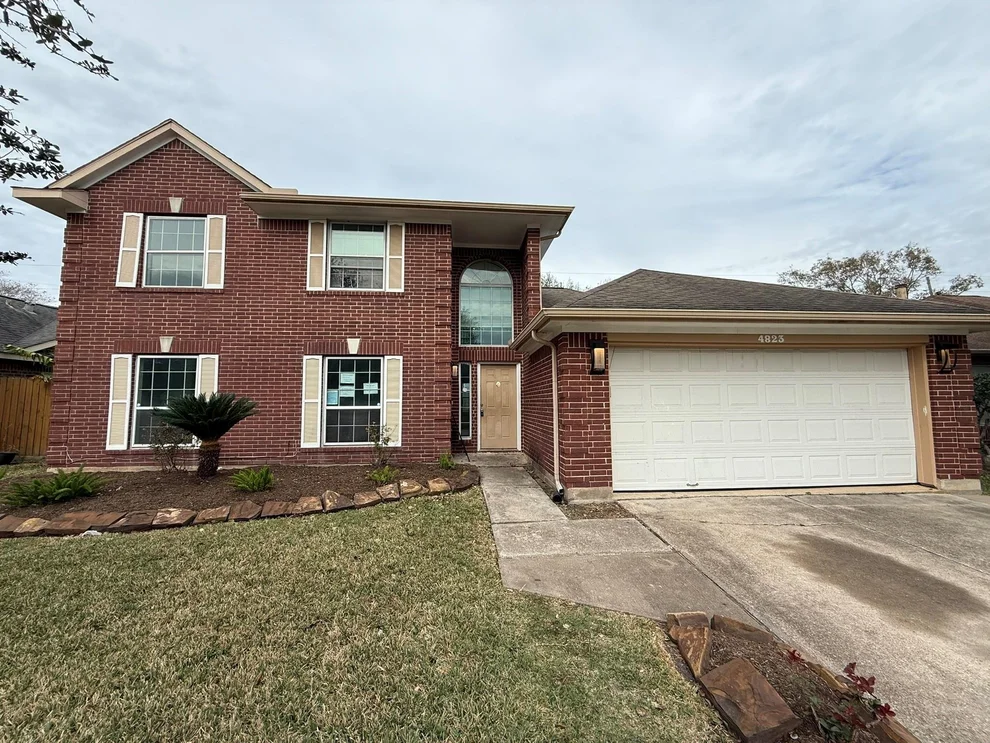 Unit for sale at 4823 Meadowglen Drive, Pearland, TX 77584