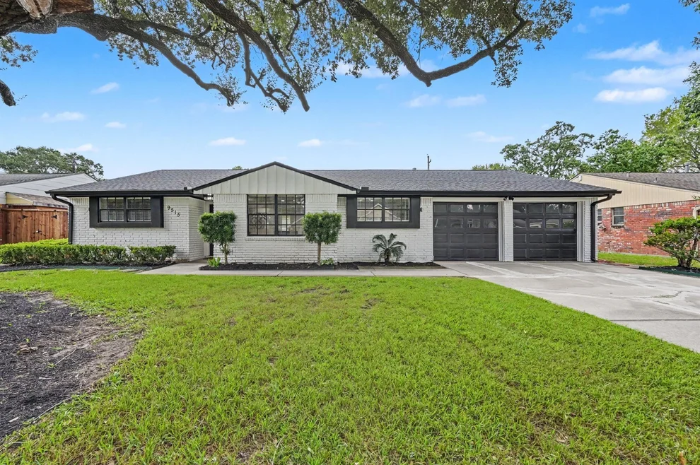 Unit for sale at 9515 Highmeadow Drive, Houston, TX 77063