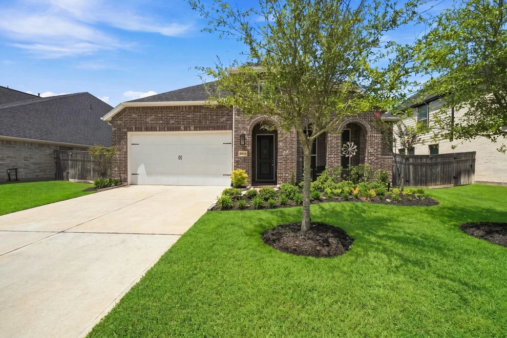 Unit for sale at 29538 Highland Meadow Drive, Fulshear, TX 77441