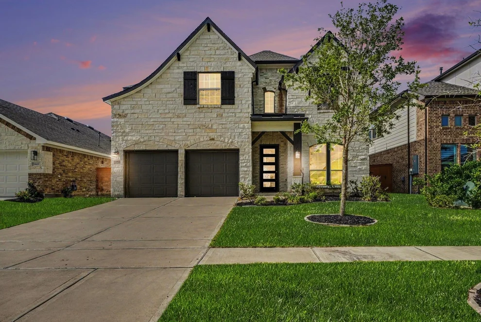 Unit for sale at 13701 Seneca Lake Drive, Texas City, TX 77568