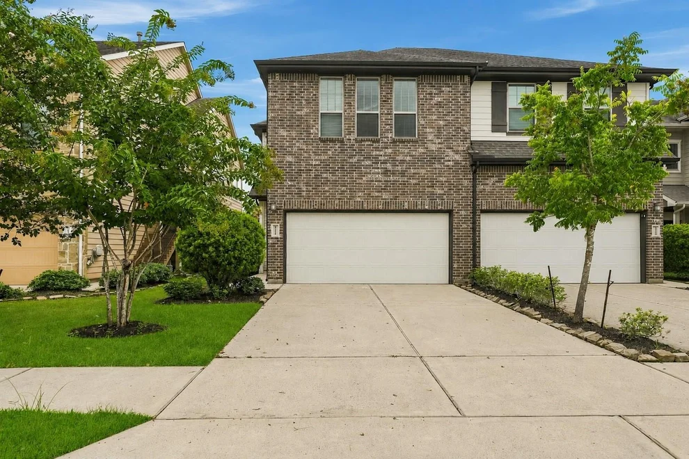 Unit for sale at 8734 Laurel Crest Drive, Missouri City, TX 77459