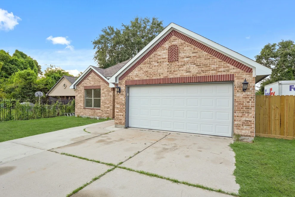 Unit for sale at 2604 Areba Street, Houston, TX 77091