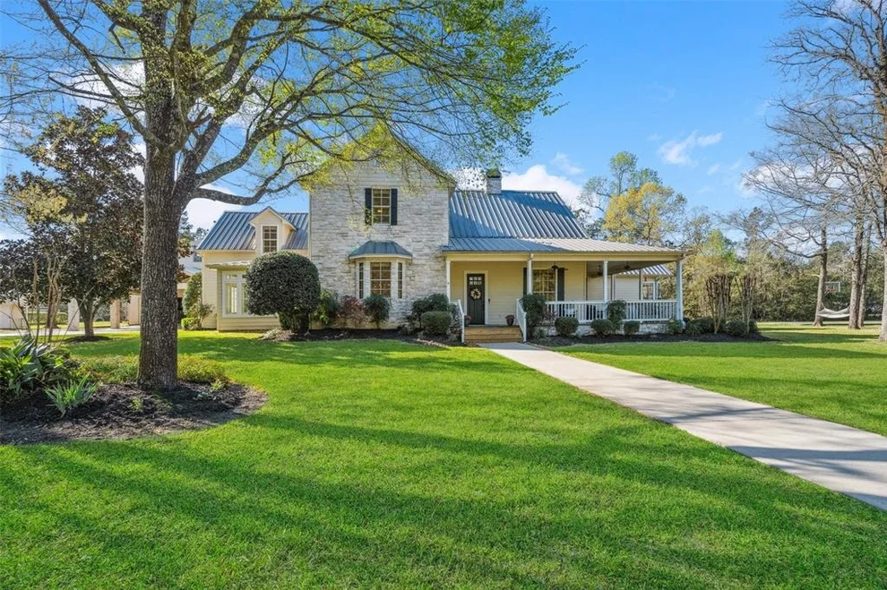 Unit for sale at 18717 Dalton Willis Drive, Montgomery, TX 77316