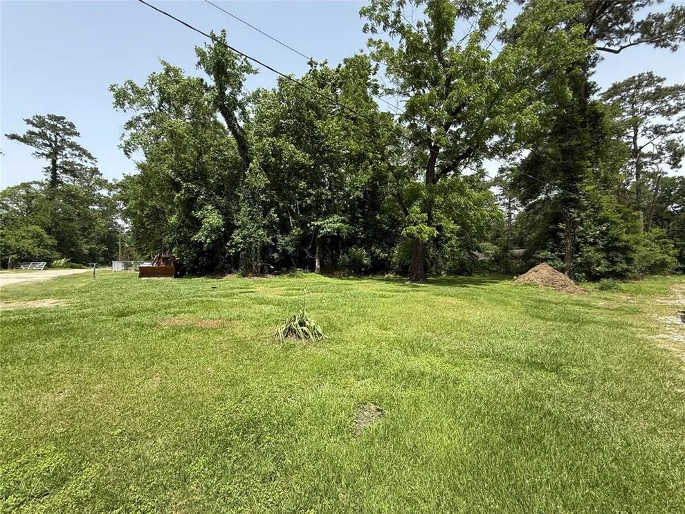 Unit for sale at NA County Road 443, Dayton, TX 77535
