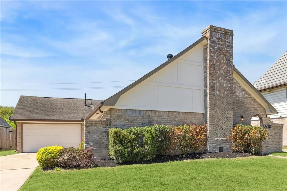 Unit for sale at 10830 Bob White Drive, Houston, TX 77096