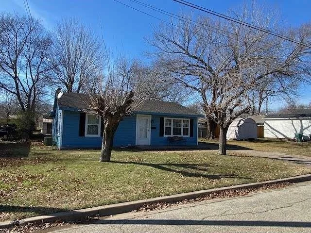 Unit for sale at 2018 S Walnut Street, Sherman, TX 75090