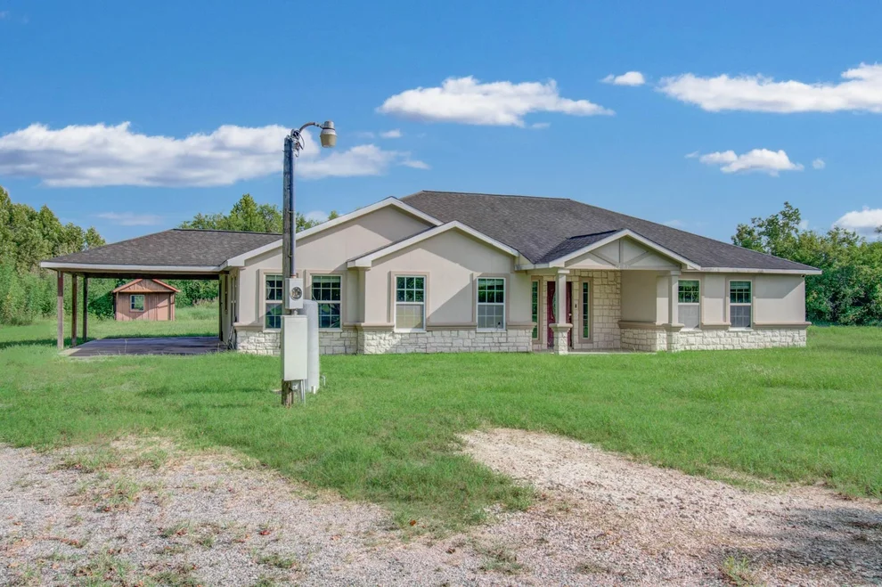 Unit for sale at 1499 County Road 393b, Alvin, TX 77511