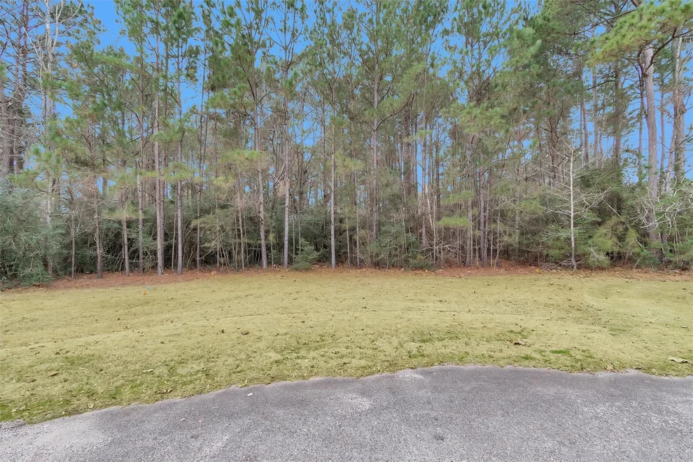 Unit for sale at 11464 Queensboro Court, Montgomery, TX 77316