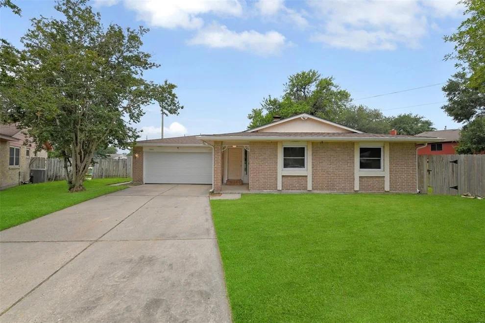 Unit for sale at 11947 Paramount Lane, Houston, TX 77067