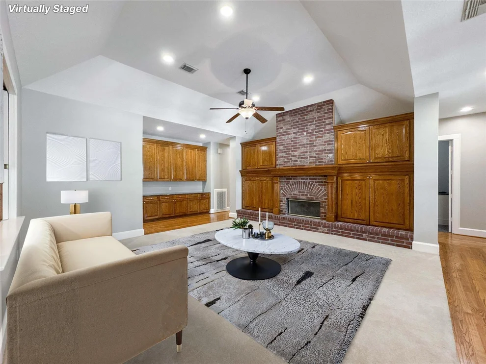 Unit for sale at 310 Rustic Lane, Friendswood, TX 77546