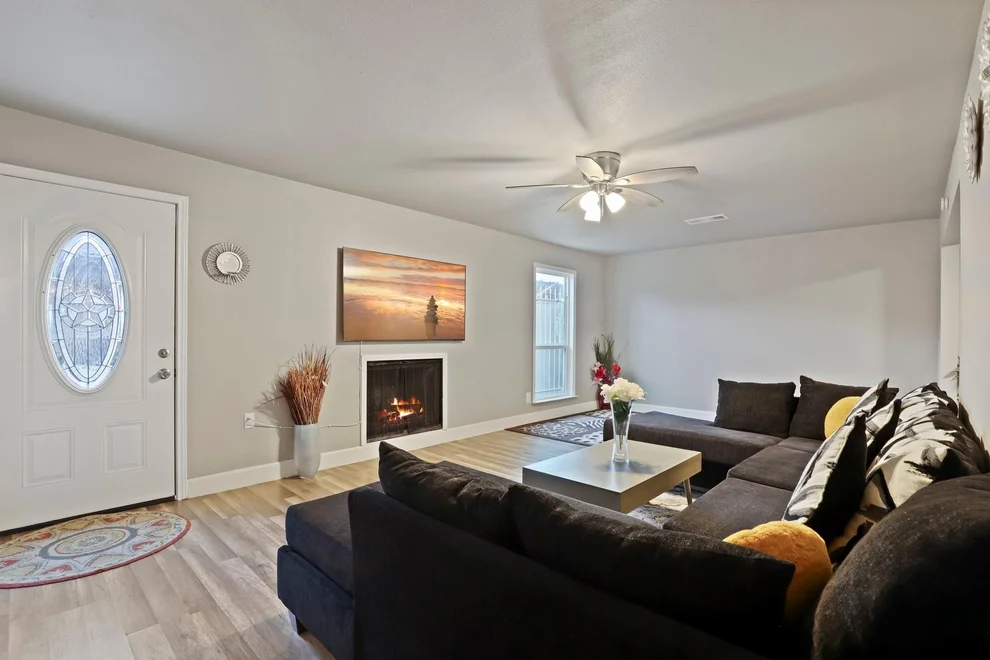 Unit for sale at 6354 Creekbend Drive, Houston, TX 77096