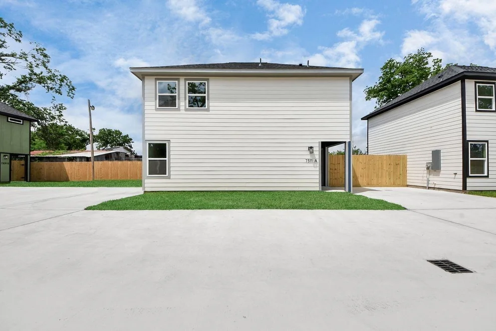 Unit for sale at 7311 Wileyvale Road, Houston, TX 77016