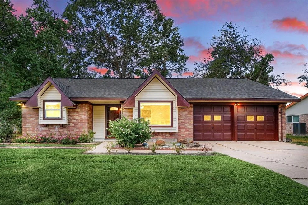 Unit for sale at 13106 Suzanne Street, Stafford, TX 77477