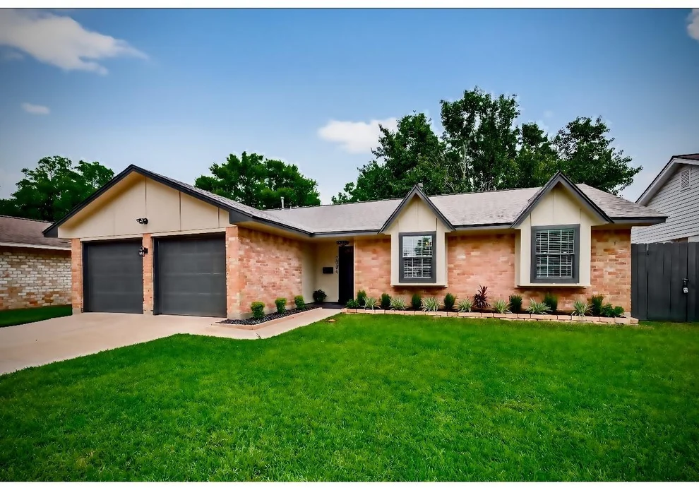Unit for sale at 2004 Cheryl Drive, Pearland, TX 77581