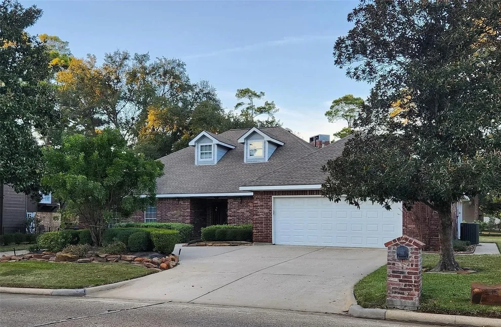 Unit for sale at 104 April Wind Drive S, Conroe, TX 77356