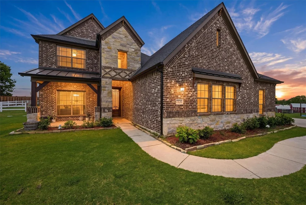 Unit for sale at 1120 Cedar Street, Howe, TX 75459