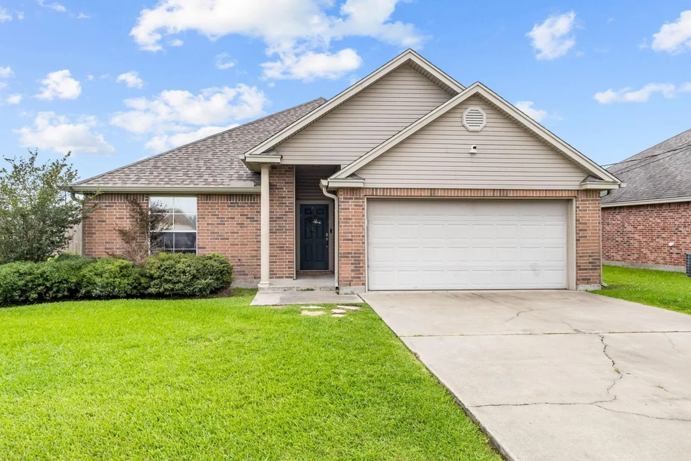 Unit for sale at 5660 S Samantha Lane Lake, Lumberton, TX 77612