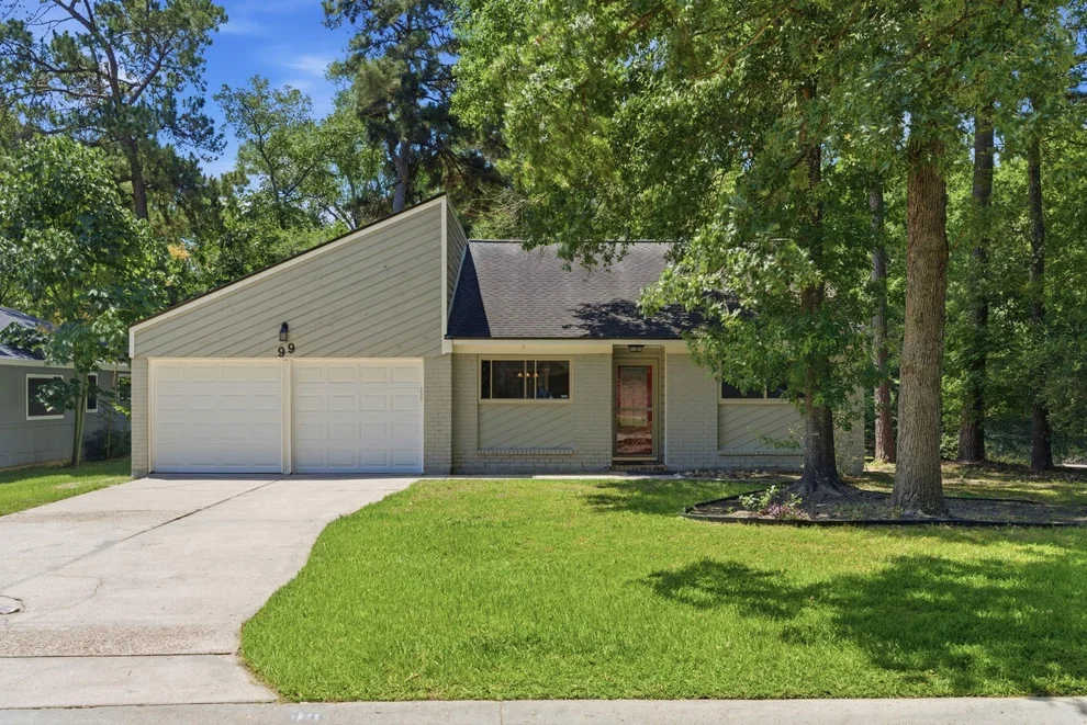 Unit for sale at 99 Summer Crest Circle, The Woodlands, TX 77381