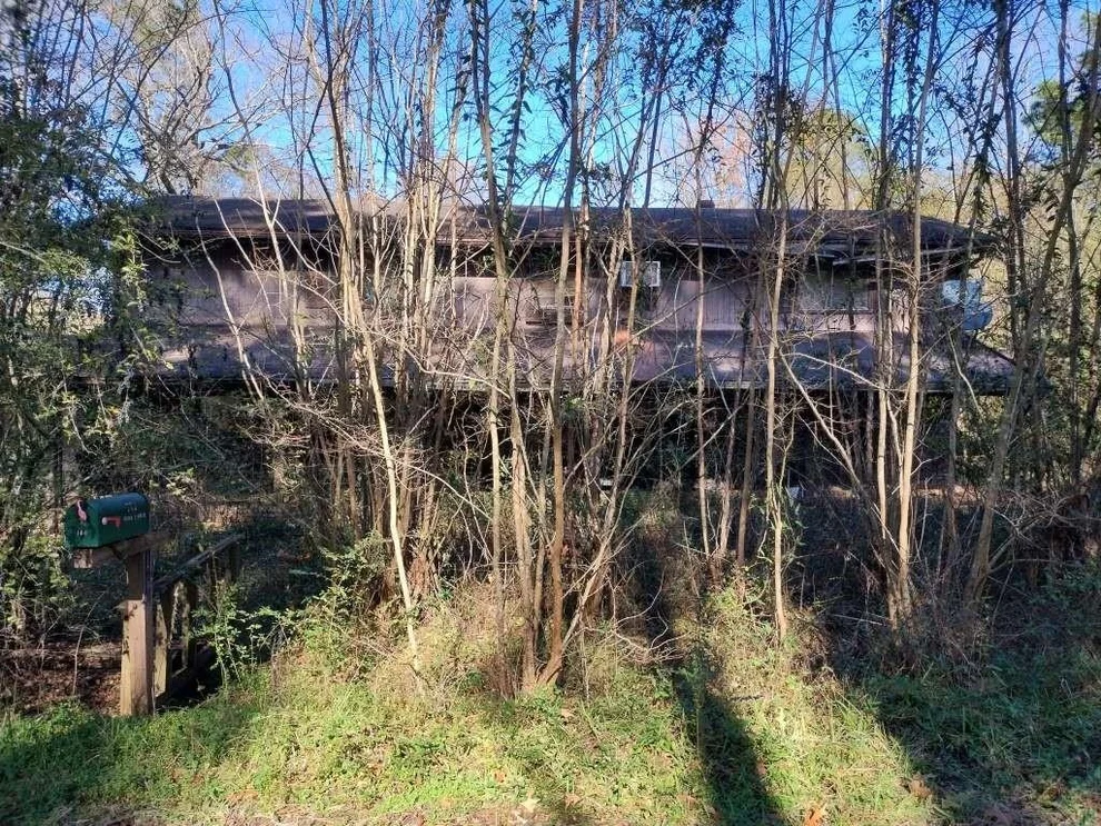 Unit for sale at 140 Byron Ii Drive, Milam, TX 75959
