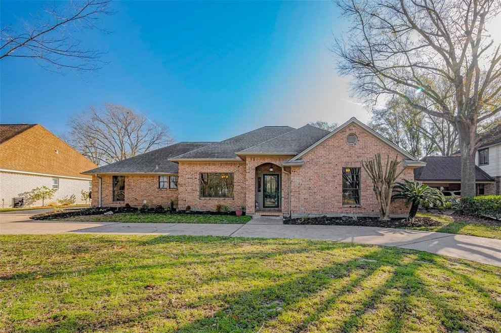 Unit for sale at 8325 Rio Grande Street, Jersey Village, TX 77040