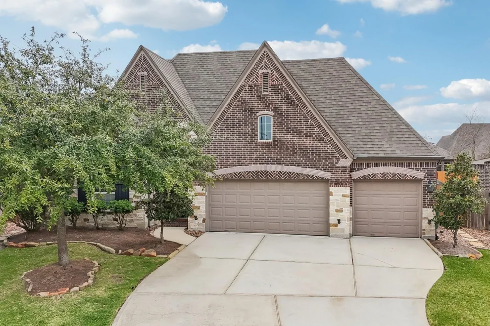 Unit for sale at 3815 Running Fox Lane, Spring, TX 77386