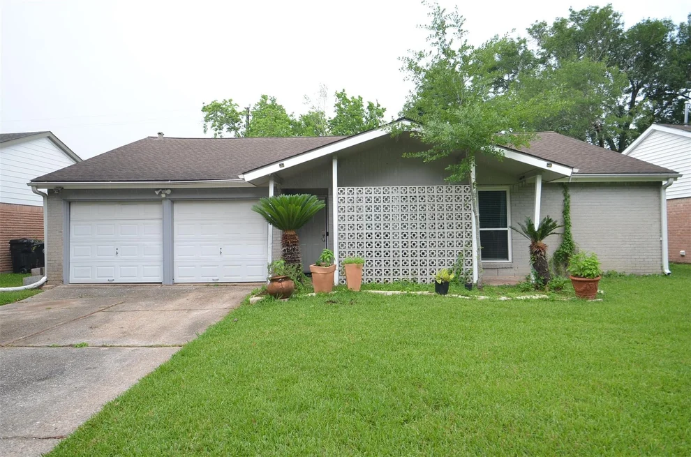 Unit for sale at 5834 Ludington Drive, Houston, TX 77035