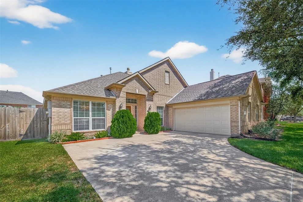 Unit for sale at 11309 Sailwing Creek Court, Pearland, TX 77584