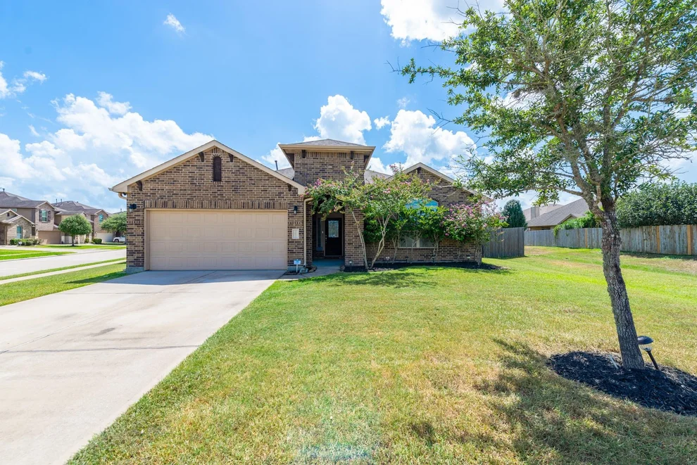 Unit for sale at 25635 Farrier Drive, Richmond, TX 77406