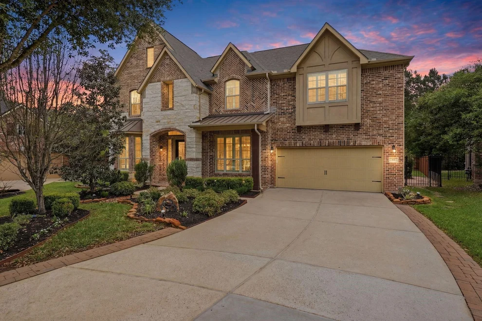 Unit for sale at 78 N Swanwick Place, The Woodlands, TX 77375