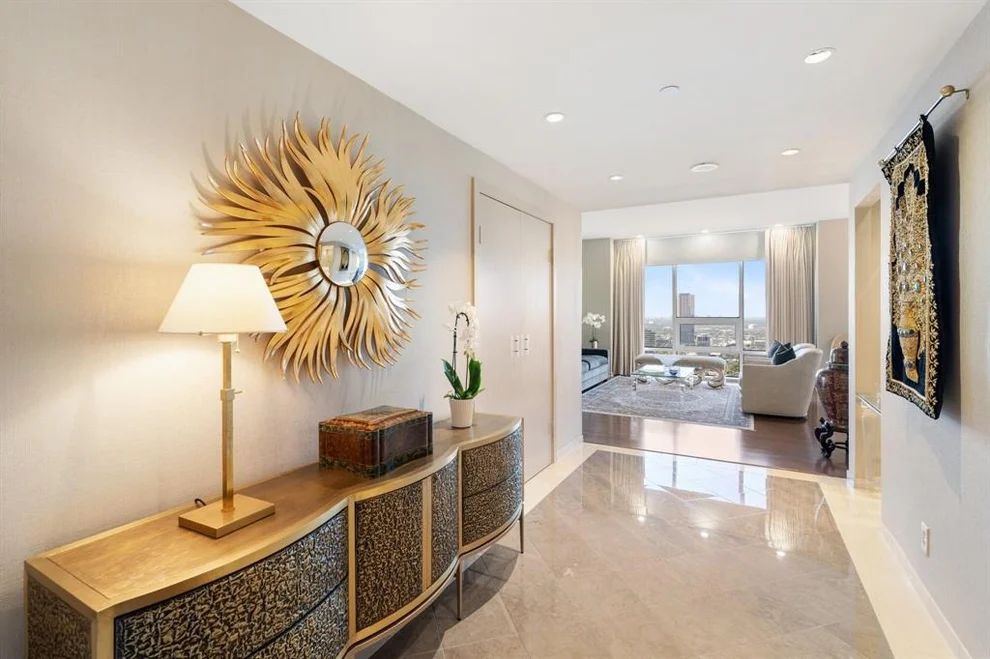 Unit for sale at 5100 San Felipe Street, Houston, TX 77056