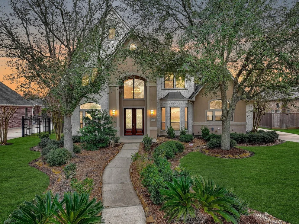 Unit for sale at 209 Hunters Lane, Friendswood, TX 77546
