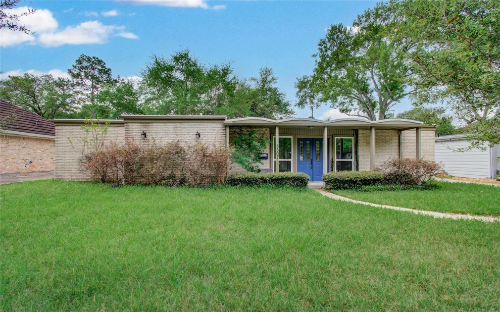 Unit for sale at 5507 Braesvalley Drive, Houston, TX 77096