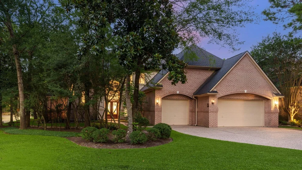 Unit for sale at 47 W Horizon Ridge Place, The Woodlands, TX 77381
