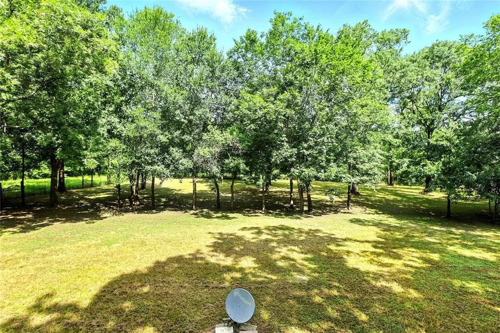 Unit for sale at 812 County Road 2870, Cleveland, TX 77327