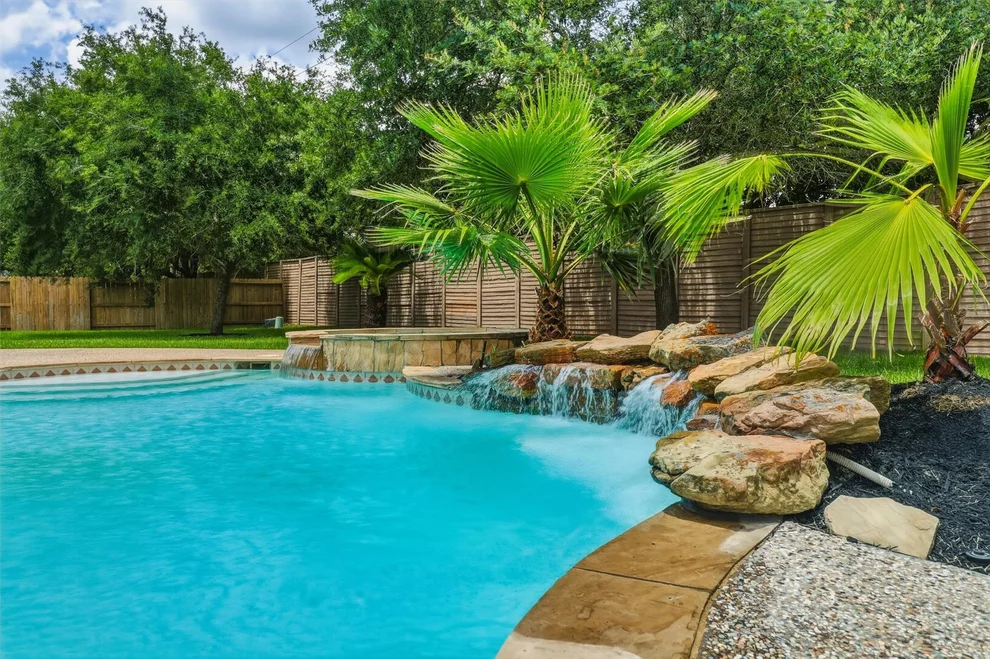 Unit for sale at 8015 Ravens Point Drive, Richmond, TX 77406