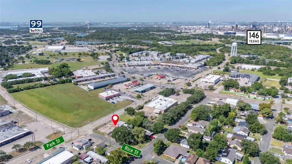Unit for sale at 700 Park Street, Baytown, TX 77520