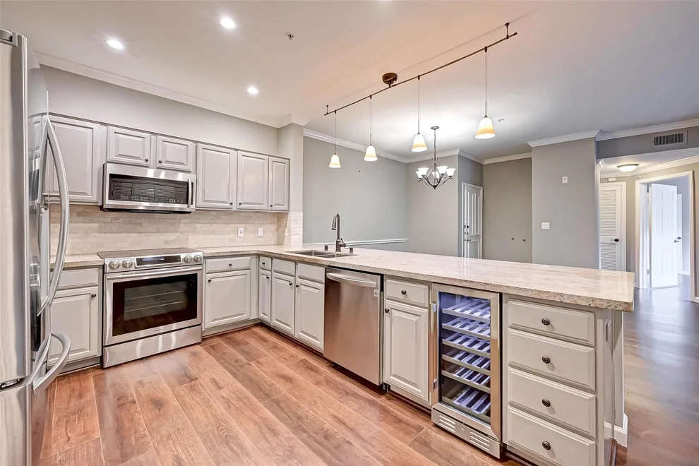Unit for sale at 2111 Welch Street, Houston, TX 77019