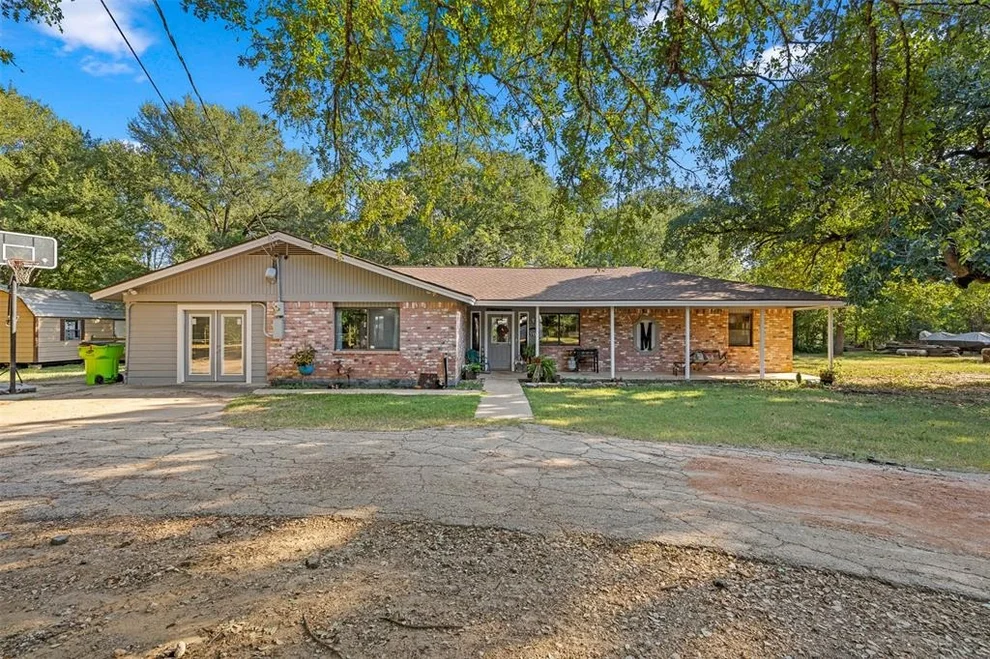 Unit for sale at 130 Green Acres Loop, Bastrop, TX 78602
