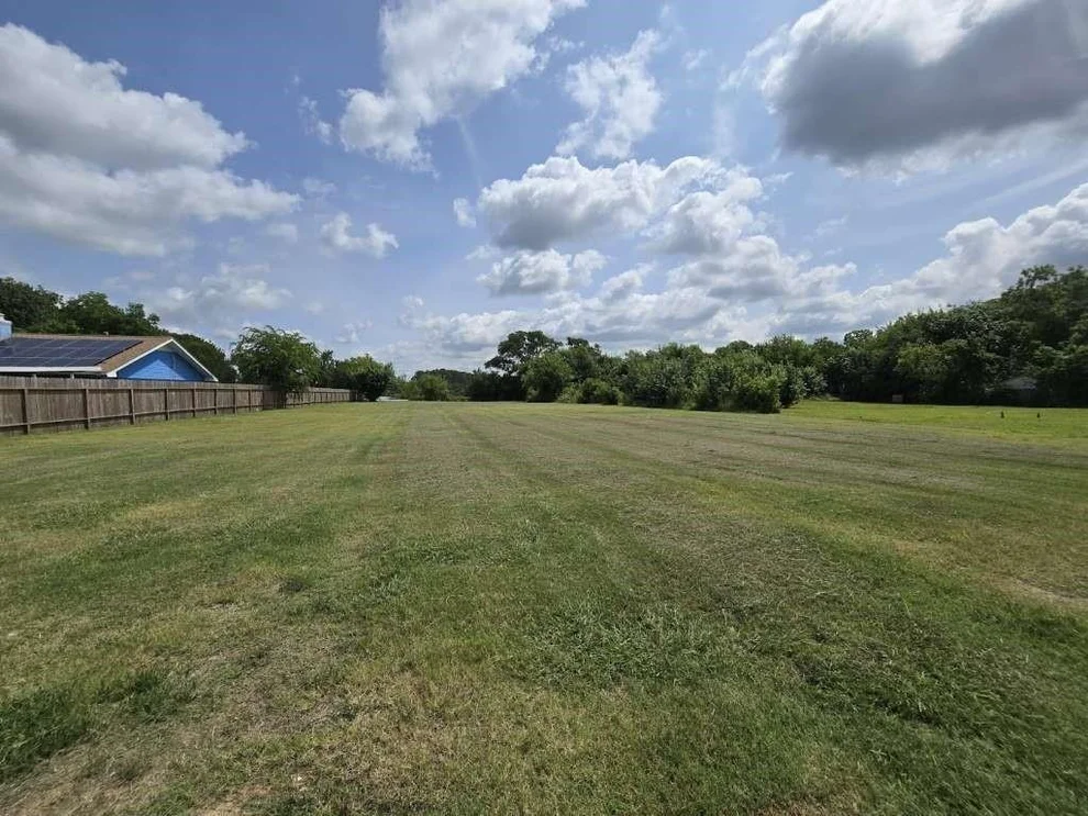 Unit for sale at 1616 W Texas Avenue, Baytown, TX 77520