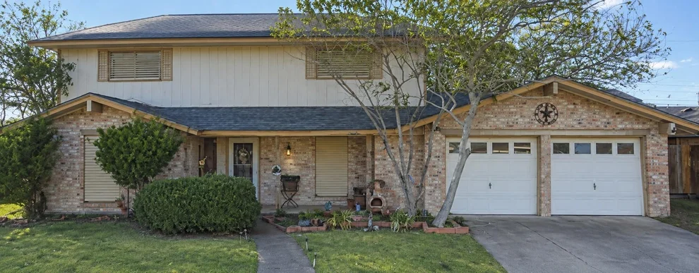 Unit for sale at 204 Trinity Drive, Portland, TX 78374