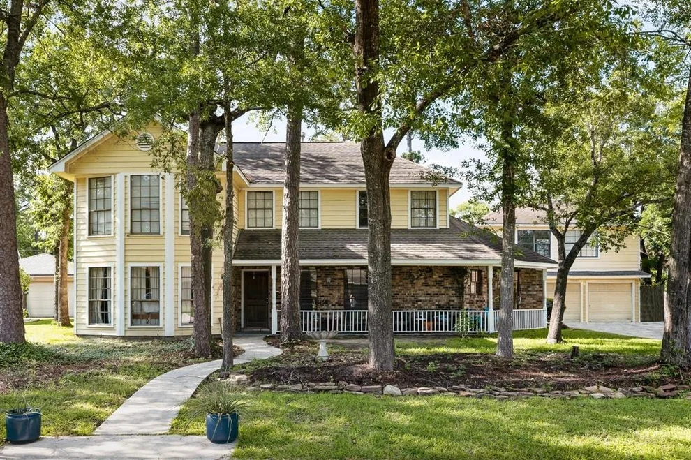 Unit for sale at 323 Laura Lane, Oak Ridge North, TX 77385