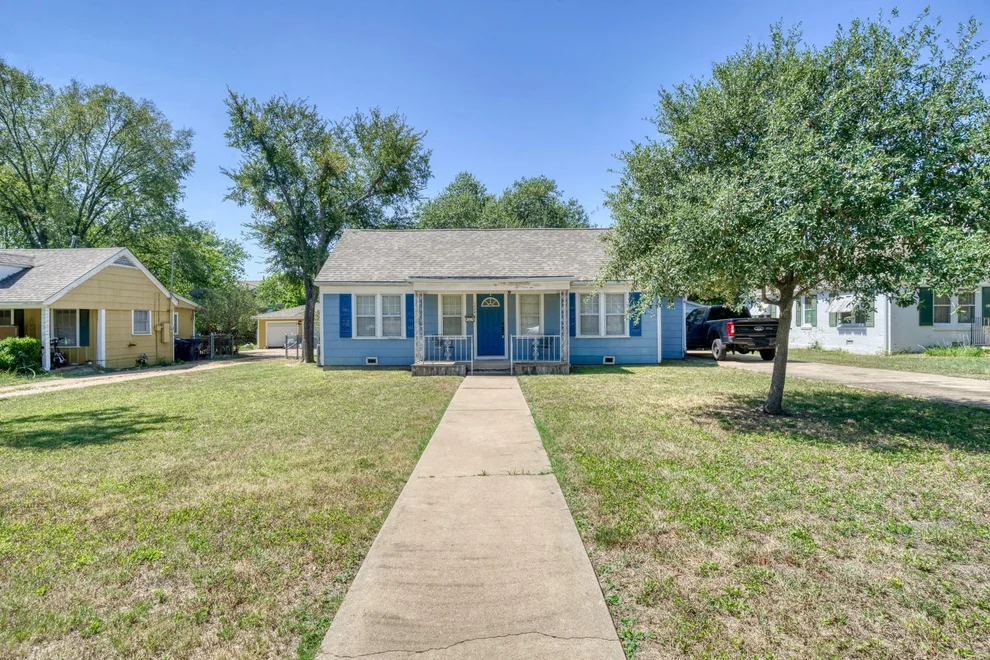 Unit for sale at 1004 Milner, College Station, TX 77840