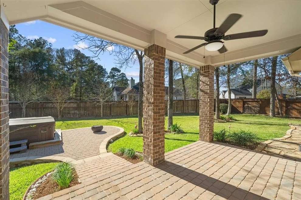Unit for sale at 2 Pilot Point, Conroe, TX 77304