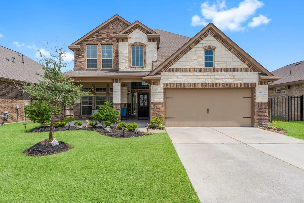 Unit for sale at 29627 Yaupon Shore Drive, Spring, TX 77386