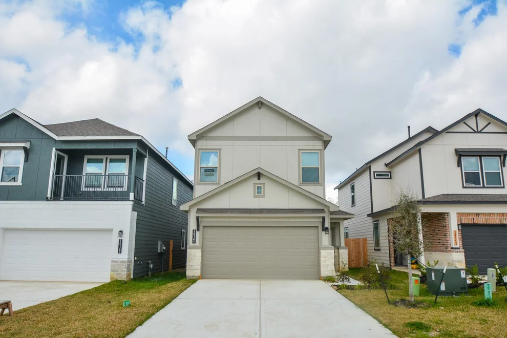 Unit for sale at 14147 Mellow Pine Court, Houston, TX 77032