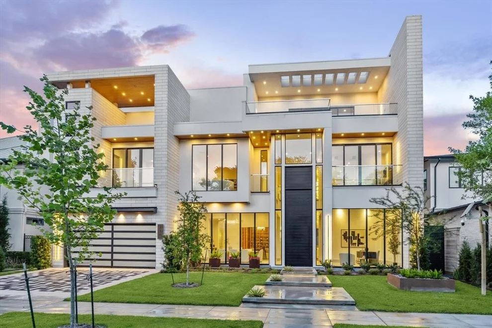 Unit for sale at 310 E Cowan Drive, Houston, TX 77007