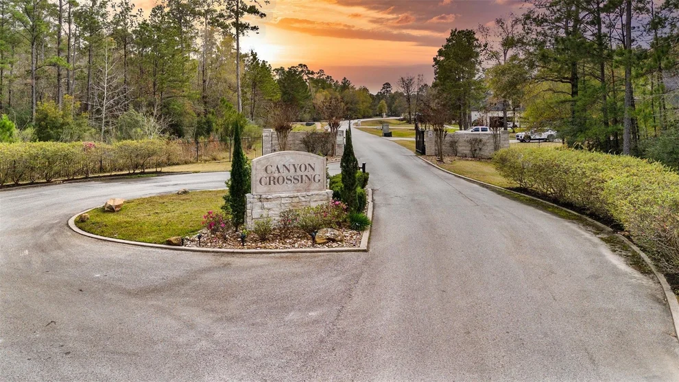 Unit for sale at 12037 Oak Forest Lane, Conroe, TX 77385