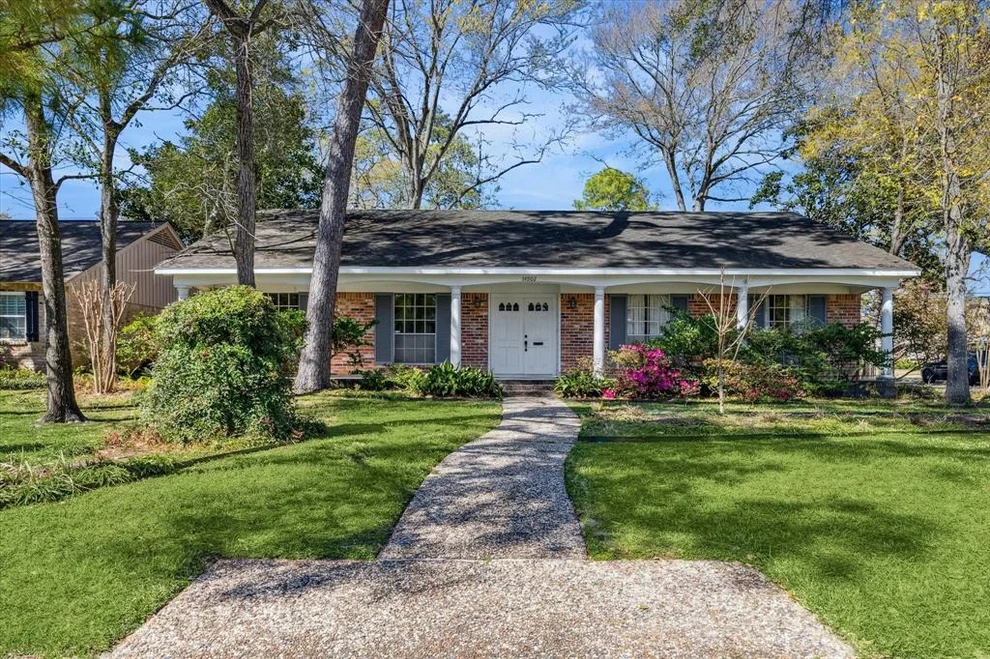 Unit for sale at 14502 River Forest Drive, Houston, TX 77079