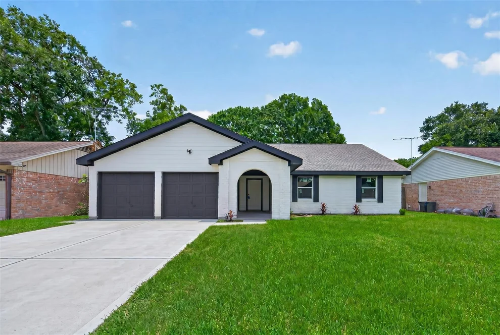 Unit for sale at 16330 Green Shade Drive, Houston, TX 77090